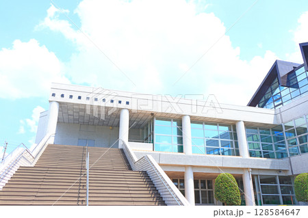 愛知県北名古屋市、北名古屋市総合体育館の風景 128584647