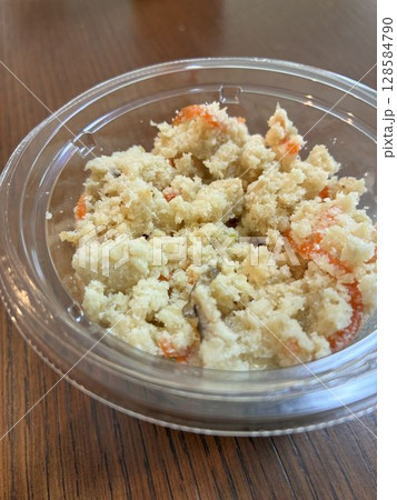 スーパーで買った「卯の花」 128584790