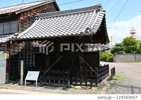 旧太田宿本陣門(中山道太田宿) 旧太田宿本陣門(中山道太田宿) 128585607