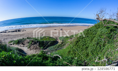 Beach Blue Ocean Horizon Overlooking  Landscape 128586771
