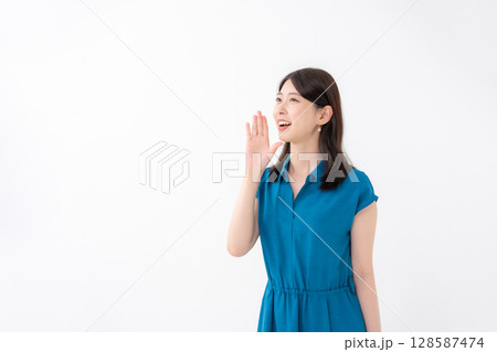笑顔の女性 笑顔の女性 128587474