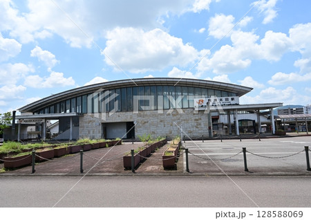 美濃太田駅の北口（高山本線・太多線・長良鉄道） 128588069