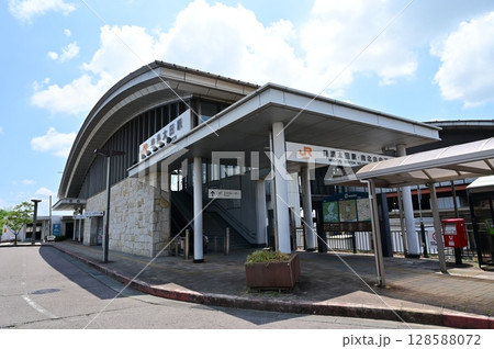 美濃太田駅の北口（高山本線・太多線・長良鉄道） 128588072