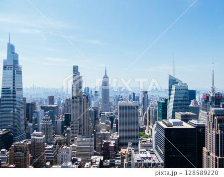 Manhattan Skyline View in New York USA Manhattan Skyline View in New York USA 128589220