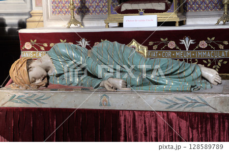 Tomb of Sainte Secile in Albi Cathedral showcases intricate artistry and peaceful repose 128589789