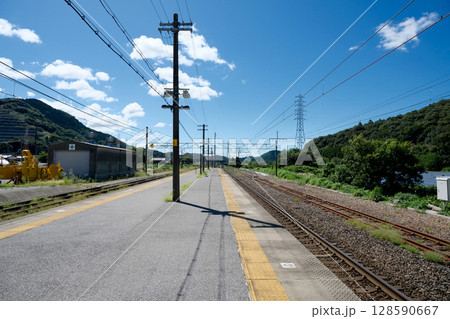 滋賀県米原市_醒ヶ井駅7_2024年9月 128590667