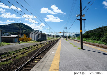 滋賀県米原市_醒ヶ井駅8_2024年9月 128590668