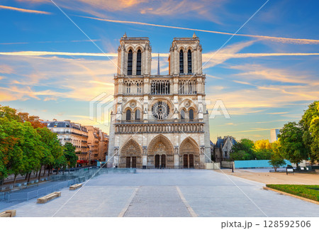 Front view of Notre-Dame, famous place of visit of Paris, sunrise photo Front view of Notre-Dame, famous place of visit of Paris, sunrise photo 128592506