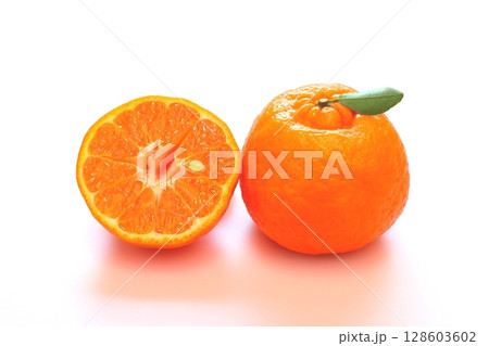 ポンカン(1個・カット) ポンカン(1個・カット) 128603602