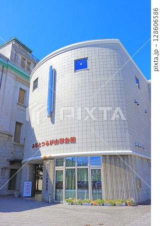 福井県敦賀市、みなとつるが山車会館の風景 128606586