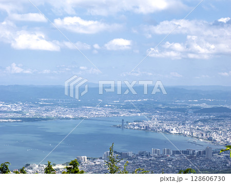 比叡山から望む琵琶湖の絶景パノラマビュー 比叡山から望む琵琶湖の絶景パノラマビュー 128606730