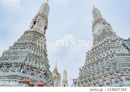 タイ　ワット・アルン（バンコク） 128607369