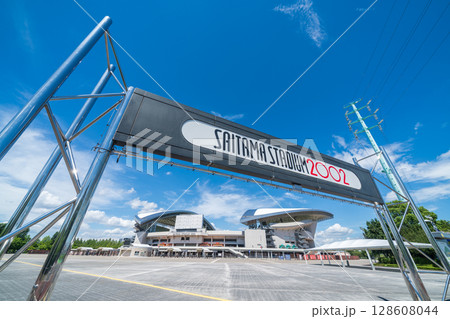 「埼玉県」埼玉スタジアム2002の風景　夏 128608044