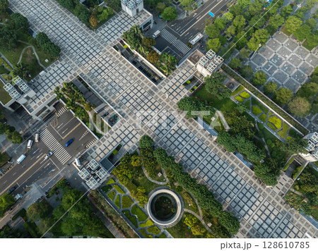 Aerial view of beautiful park landscape 128610785