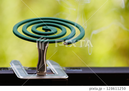 蚊取り線香01 128611250