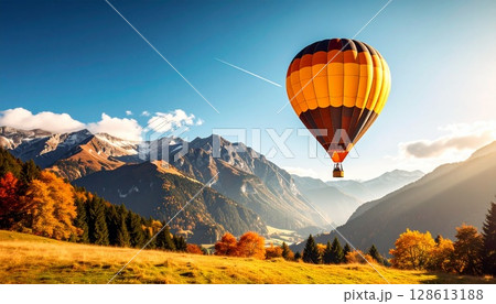 大空を飛ぶバルーン 128613188