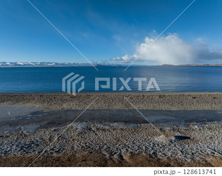 Landscape of beautiful lake in tibet Landscape of beautiful lake in tibet 128613741