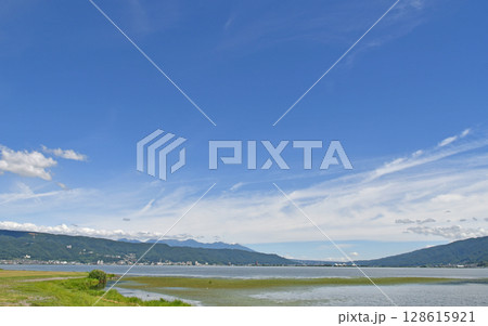 諏訪湖　　長野県岡谷市 128615921