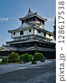 夕暮れの岩国城 128617538