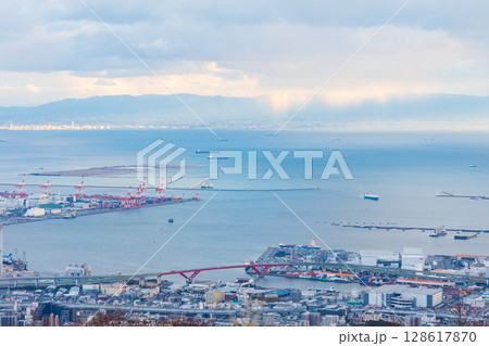 冬の兵庫県神戸市 掬星台からの眺望 冬の兵庫県神戸市 掬星台からの眺望 128617870