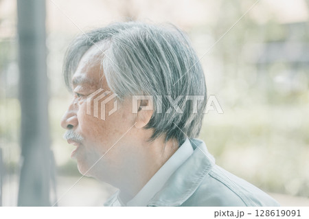 80 year olds 128619091