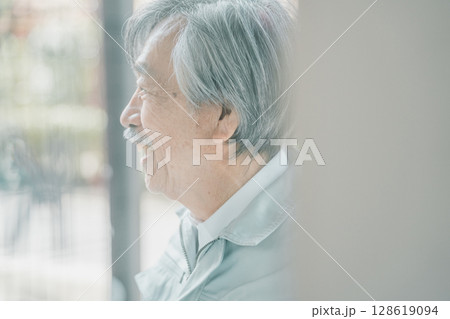 80 year olds 128619094