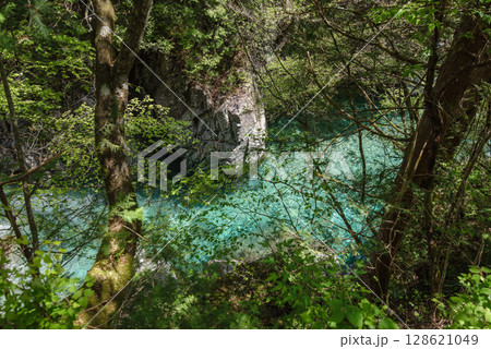 長野阿寺渓谷のトレッキング 長野阿寺渓谷のトレッキング 128621049