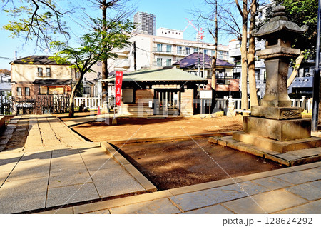 雑司ヶ谷散歩:雑司ヶ谷鬼子母神堂 境内 雑司ヶ谷散歩:雑司ヶ谷鬼子母神堂 境内 128624292