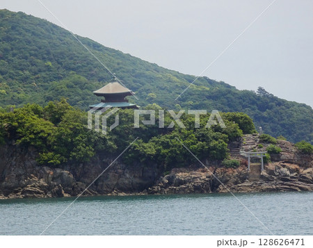 鞆の浦の仙酔島(広島県福山市) 鞆の浦の仙酔島(広島県福山市) 128626471