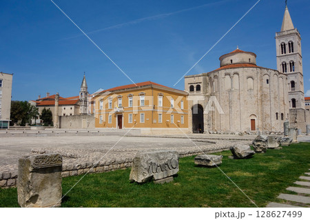 Zadar, Croatia - 04.22.2025: ruins of ancient Roman forum in city old town 128627499