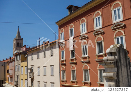 Zadar, Croatia - 04.22.2025: ancient architecture of city old town 128627857