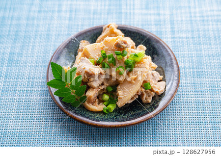 たけのこと豚肉の味噌炒め 128627956