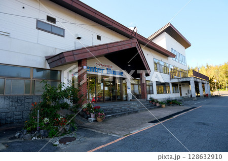 長野県木曽郡木曽町_おんたけロープウェイ鹿ノ瀬駅2_2024年10月 128632910