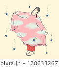 ネグリジェ姿でポーズをとっている女性 128633267