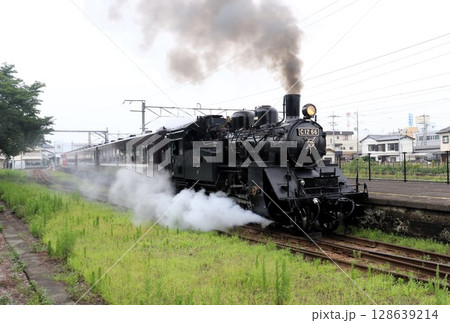 真岡鉄道c12発車　c1266　下館駅　茨城県 128639214