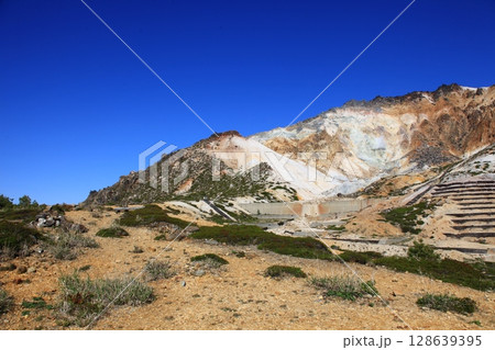 恵山火口原の風景_北海道 恵山火口原の風景_北海道 128639395