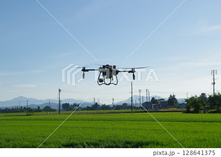 ドローン 128641375