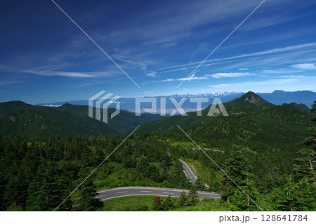 志賀高原横手山山頂　満天ビューテラス 128641784