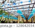 カラフルな風鈴 128642034