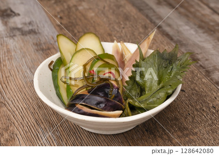 浅漬け　出汁でつけた夏野菜 128642080