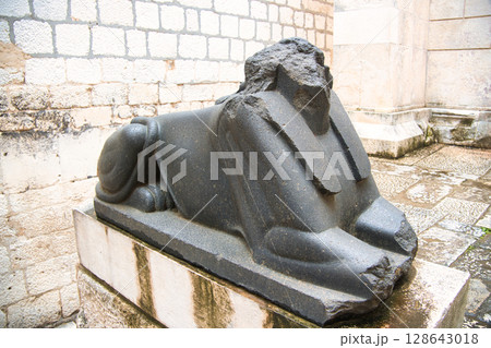 スプリットのスフィンクス像 128643018