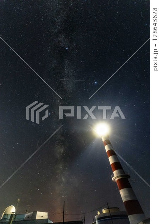 【北海道_稚内市_ノシャップ岬】ミットナイト ノシャップ 稚内灯台と天の川 7月 【北海道_稚内市_ノシャップ岬】ミットナイト ノシャップ 稚内灯台と天の川 7月 128643628