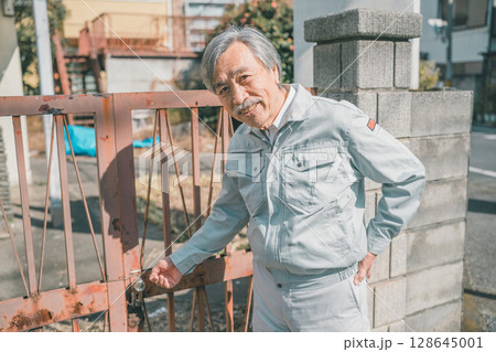 80 year olds 128645001