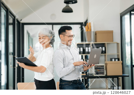 Portrait of success business people working together in office. 128646027