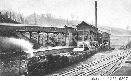 古写真　1922-1933年　ロシア　サハリン州　川上線の川上炭山駅（シネゴルスク駅） 128646867