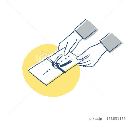 不祝儀袋を差し出す手元 128651153