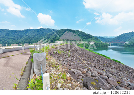 【殿ダム】 鳥取県鳥取市国府町殿 128652233