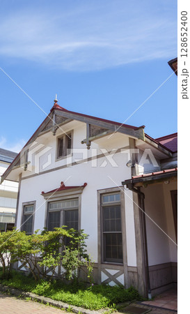 レトロな駅舎 128652400