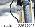 自転車パーツ接写　高解像度のメカニカルディテール 128655005