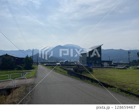 南魚沼市　村尾　道 128659467